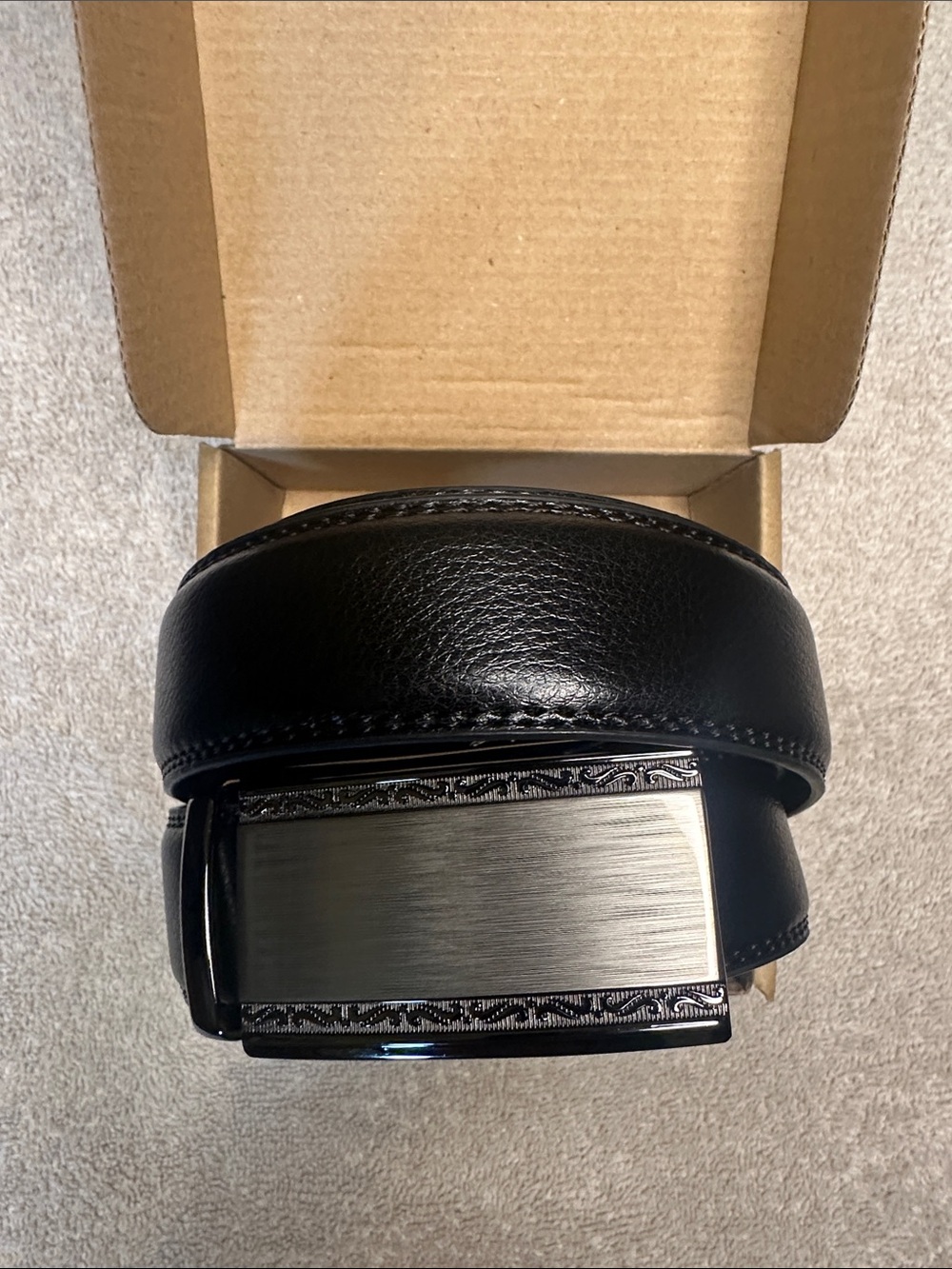 New Men's Black Leather Ratchet Belt with Brushed Metal Buckle